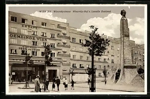 AK Wien, Winarskystrasse mit Winarsky-Hof und Lassalle-Denkmal