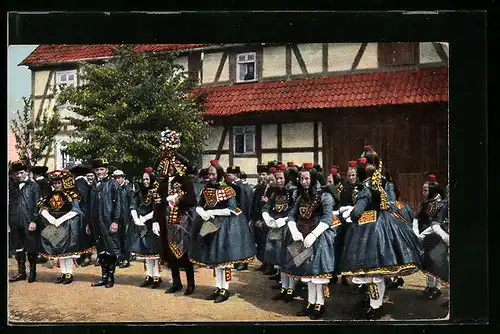 AK Hessisches Brautpaar wird von den Brautführern in die Kirche geführt