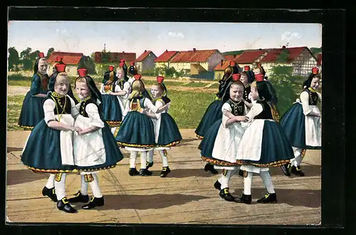 AK Schwälmer Kinder in Tracht beim Tanz