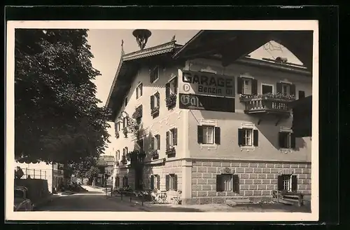 AK Ellmau, Gasthaus Hochfilzer mit Strassenpartie