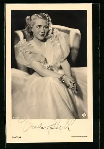 AK Opernsängerin Erna Sack im schicken Kleid, Autograph