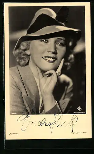 AK Opernsängerin Erna Sack im Blazer mit Hut, Autograph