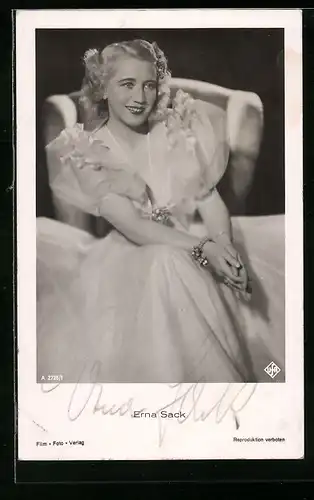 AK Opernsängerin Erna Sack im Kleid, Autograph