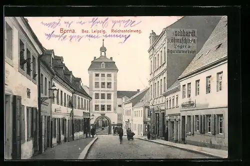 AK Borna /Bez. Leipzig, Strasse Reichssteinweg mit Restaurant und Geschäften