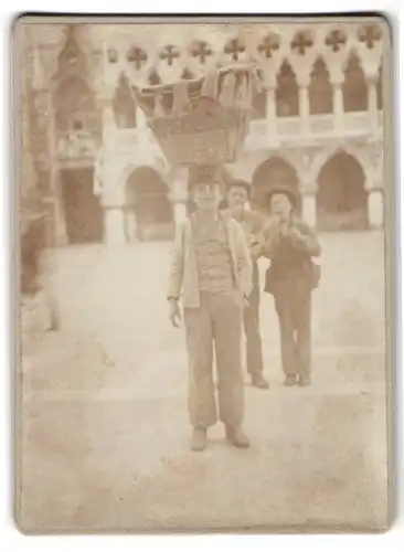 28 Fotografien unbekannter Fotograf, Venedig, Baron Hilmar von dem Bussche in Venedig, Gondel, Kriegsschiff, 1900