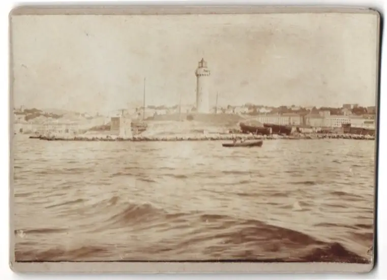 28 Fotografien unbekannter Fotograf, Venedig, Baron Hilmar von dem Bussche in Venedig, Gondel, Kriegsschiff, 1900 26