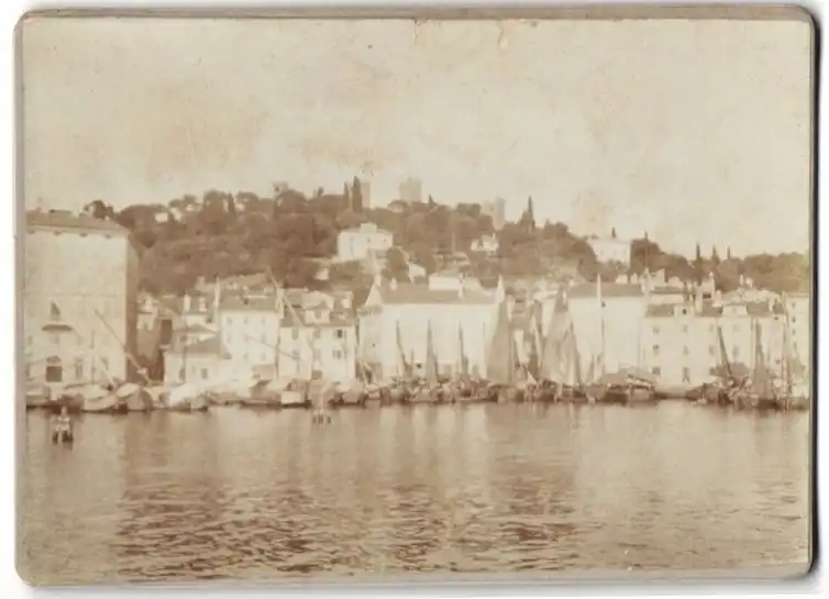 28 Fotografien unbekannter Fotograf, Venedig, Baron Hilmar von dem Bussche in Venedig, Gondel, Kriegsschiff, 1900 4