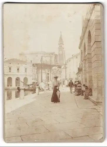 28 Fotografien unbekannter Fotograf, Venedig, Baron Hilmar von dem Bussche in Venedig, Gondel, Kriegsschiff, 1900