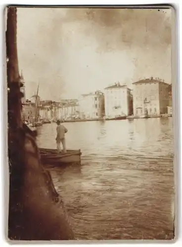 28 Fotografien unbekannter Fotograf, Venedig, Baron Hilmar von dem Bussche in Venedig, Gondel, Kriegsschiff, 1900