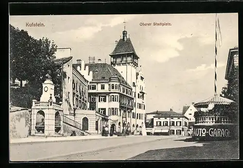 AK Kufstein, Oberer Stadtplatz mit Auto-Garage und Denkmal