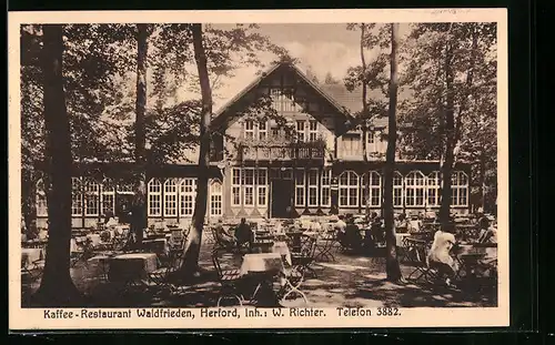 AK Herford, Cafe-Restaurant Waldfrieden mit Aussenbereich