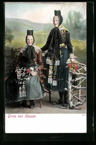 AK Hessinnen in ihren Trachten mit Blumen