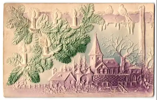 Präge-Airbrush-AK Kerzen auf einem Tannenzweig, winterliches Dorf