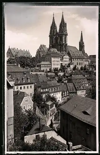 Fotografie Brück & Sohn Meissen, Ansicht Meissen i. Sa., Ortspartie mit Blick zum Burgberg samt Dom