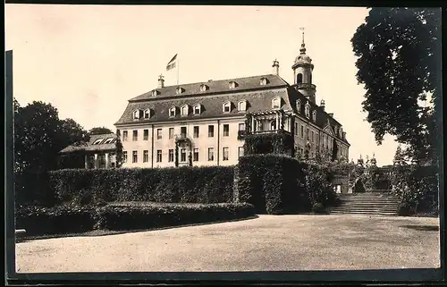 Fotografie Brück & Sohn Meissen, Ansicht Lichtenwalde / Zschopautal, Partie am Schloss mit Schlossgarten