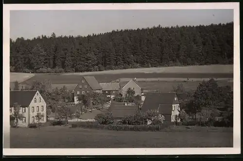 Fotografie Brück & Sohn Meissen, Ansicht Herrndorf-Hetzdorf, Blick auf das Landheim im Ort