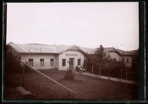 Fotografie Brück & Sohn Meissen, Ansicht Kunnersdorf / Lázne Kundratice, Blick auf das Moorbad