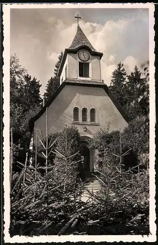 Fotografie Brück & Sohn Meissen, Ansicht Oberbärenburg i. Erzg., Blick auf die Waldkapelle