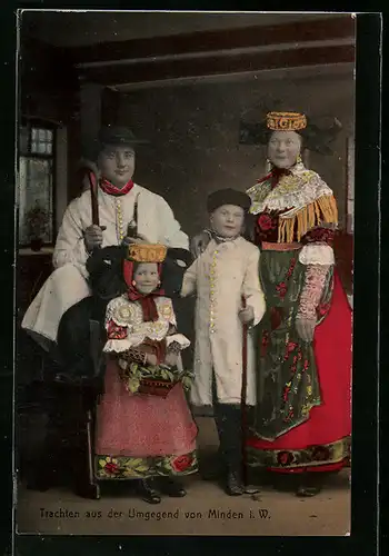 AK Minden i. W., Paar mit zwei Kindern in Tracht