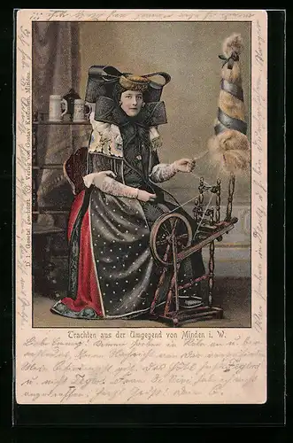 AK Minden i. W., Frau in Tracht am Spinnrad