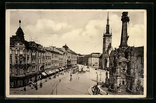 AK Olmütz, Masaryk-Platz mit Denkmal und Strassenbahn