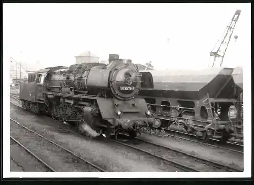 Fotografie Deutsche Reichsbahn DDR, Dampflok, Tender-Lokomotive Nr. 50 3575-3 in Oschersleben