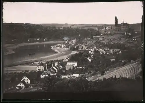 Fotografie Brück & Sohn Meissen, Ansicht Meissen i. Sa., Blick von der Bosel ins Elbtal nach Meissen