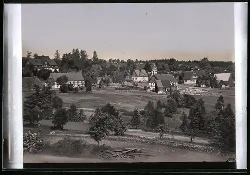 Fotografie Brück & Sohn Meissen, Ansicht Schellerhau i. Erzg., Blick in den Ort mit Fachwerkhäusern