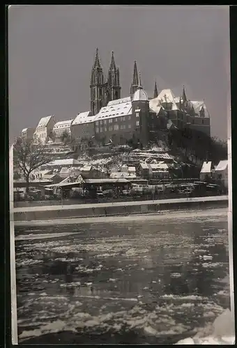 Fotografie Brück & Sohn Meissen, Ansicht Meissen i. Sa., Eisstoss auf der Elbe mit Blick zur Albrechtsburg