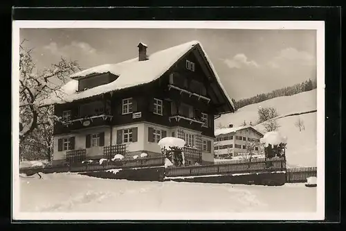 AK Hindelang i. Allg. Hochgeb., Landhaus Daheim im Schnee