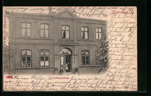 AK Uetersen, Cäcilienschule mit neugierigen Schülern