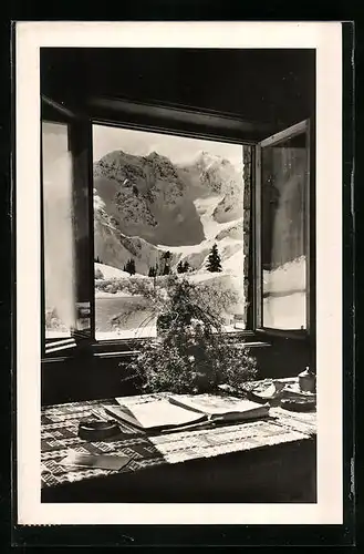 AK Schröcken, Blick durch ein Fenster zum Körbersee