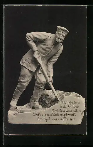 AK Skulptur Bausoldat mit Spaten