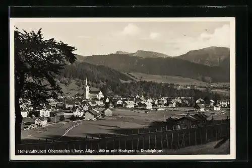AK Oberstaufen i. bayr. Allgäu, Ortsansicht mit Hochgrat und Rindalphorn
