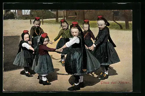 AK Gruss aus Hessen, Mädchen in Tracht beim Ringelreihen