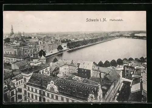 AK Schwerin i. M., Pfaffenteich aus der Vogelschau