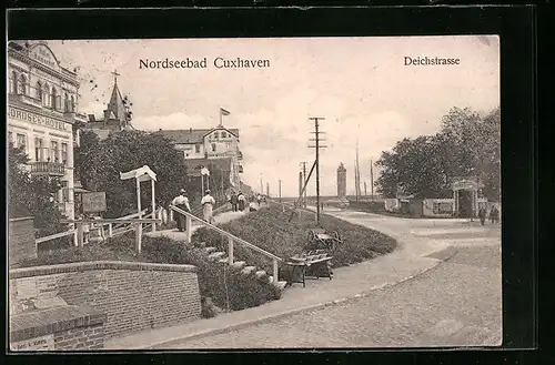 AK Cuxhaven, Spaziergänger auf der Deichstrasse