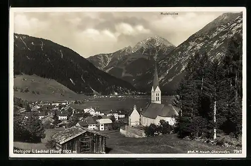 AK Holzgau im Lechtal, Ortsansicht mit Kirche und Ruitelspitze