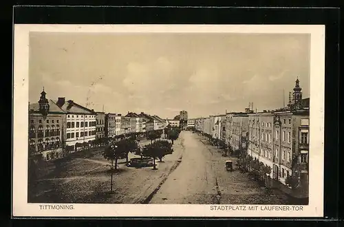 AK Tittmoning, Stadtplatz mit Laufener Tor