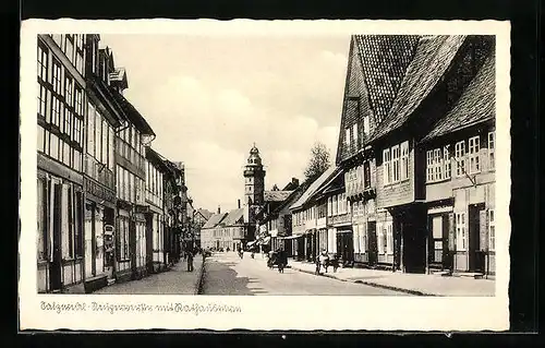 AK Salzwedel, Neuperver Strasse mit Rathausturm