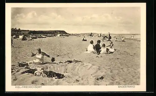 AK Kiel-Friedrichsort, Badestrand mit Besuchern