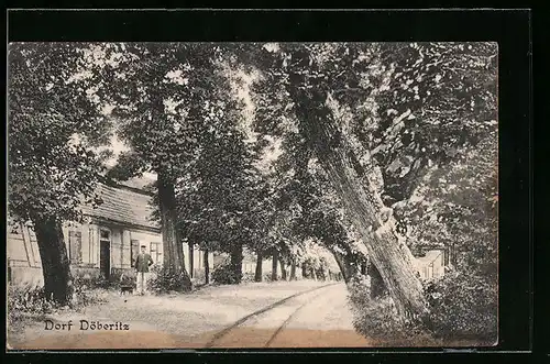 AK Döberitz, Soldat steht mit seinem Hund vor einem Haus