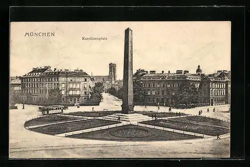 AK München, Eine fahrende Strassenbahn auf dem Karolinenplatz