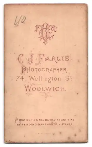 Fotografie C. J. Farlie, Woolwich, 74 Weelington Street, Bürgerlicher Herr im Anzug