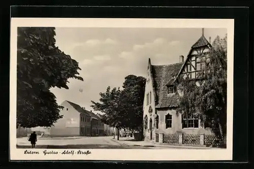 AK Lützen, Gustav-Adolf-Strasse mit Wohnhäusern