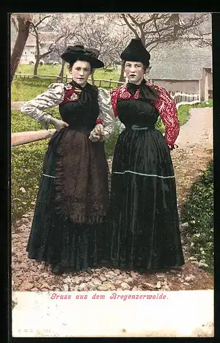 AK Junge Frauen in Bregenzerwald Tracht