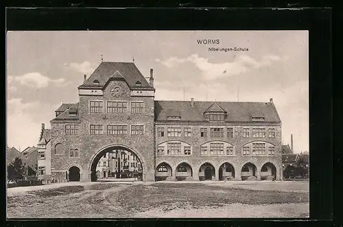 AK Worms, Nibelungen-Schule