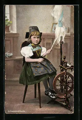 AK Mädchen in Schwarzwälder Tracht am Spinnrad