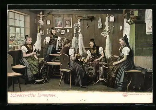 AK Schwarzwälder Spinnstube mit Frauen in Schwarzwälder Tracht