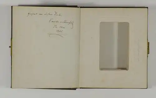 Fotoalbum brauner Ledereinband 1865, mit Messingbeschlägen, 12 Goldschnittseiten für CDV Fotografien